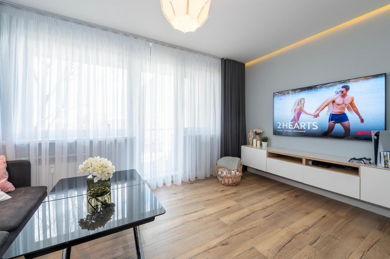 Golden Sands - Winda, 2 Sypialnie Oraz Salon, Lozeczko Turystyczne, Balkon, Play Station 5, Ekspress Do Kawy, Atlas Arena, Zoo, Fala Łódź Buitenkant foto